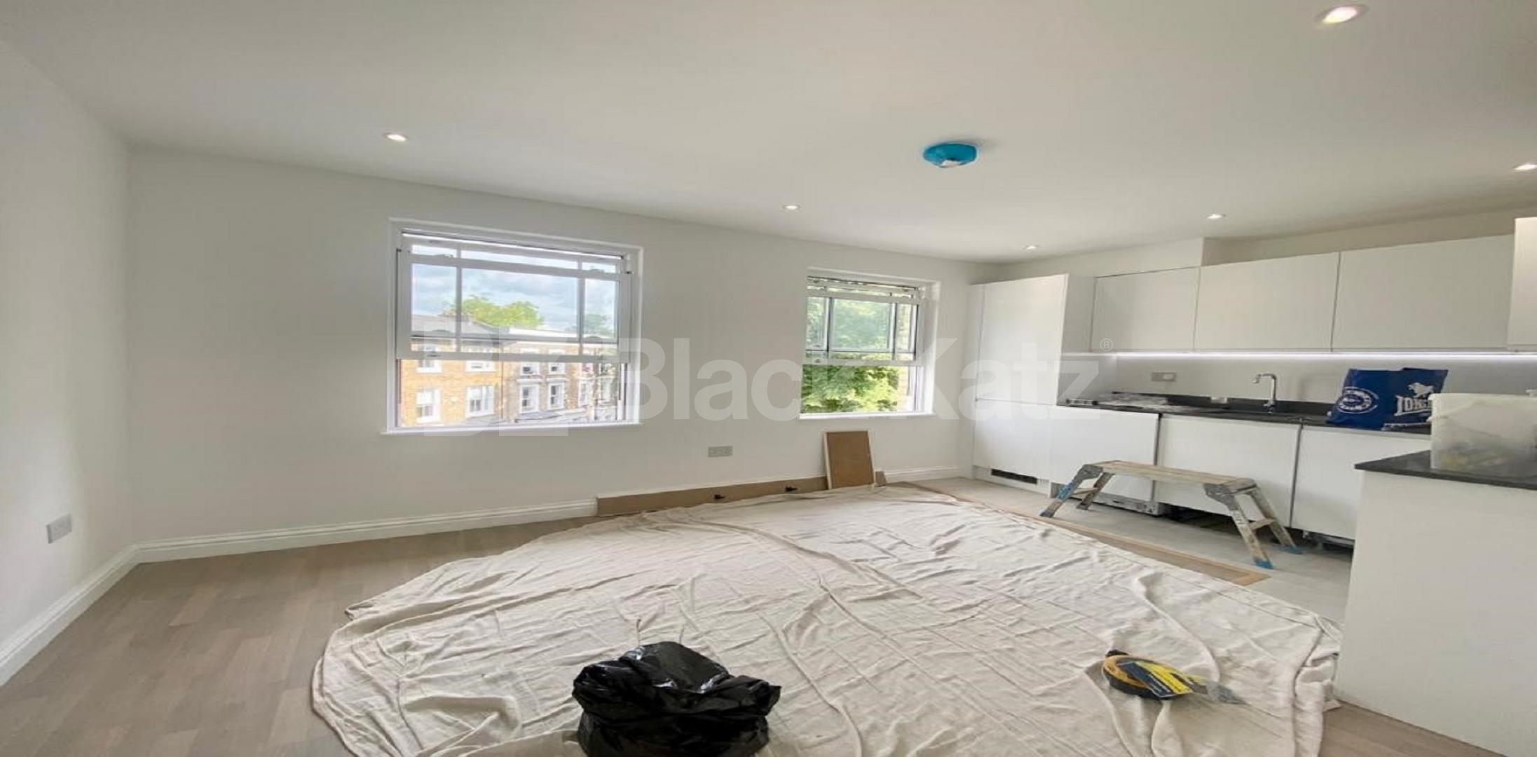 Stylish & contemporary, larger than average with underfloor heating  Flaxman Road , Loughborough Junction 